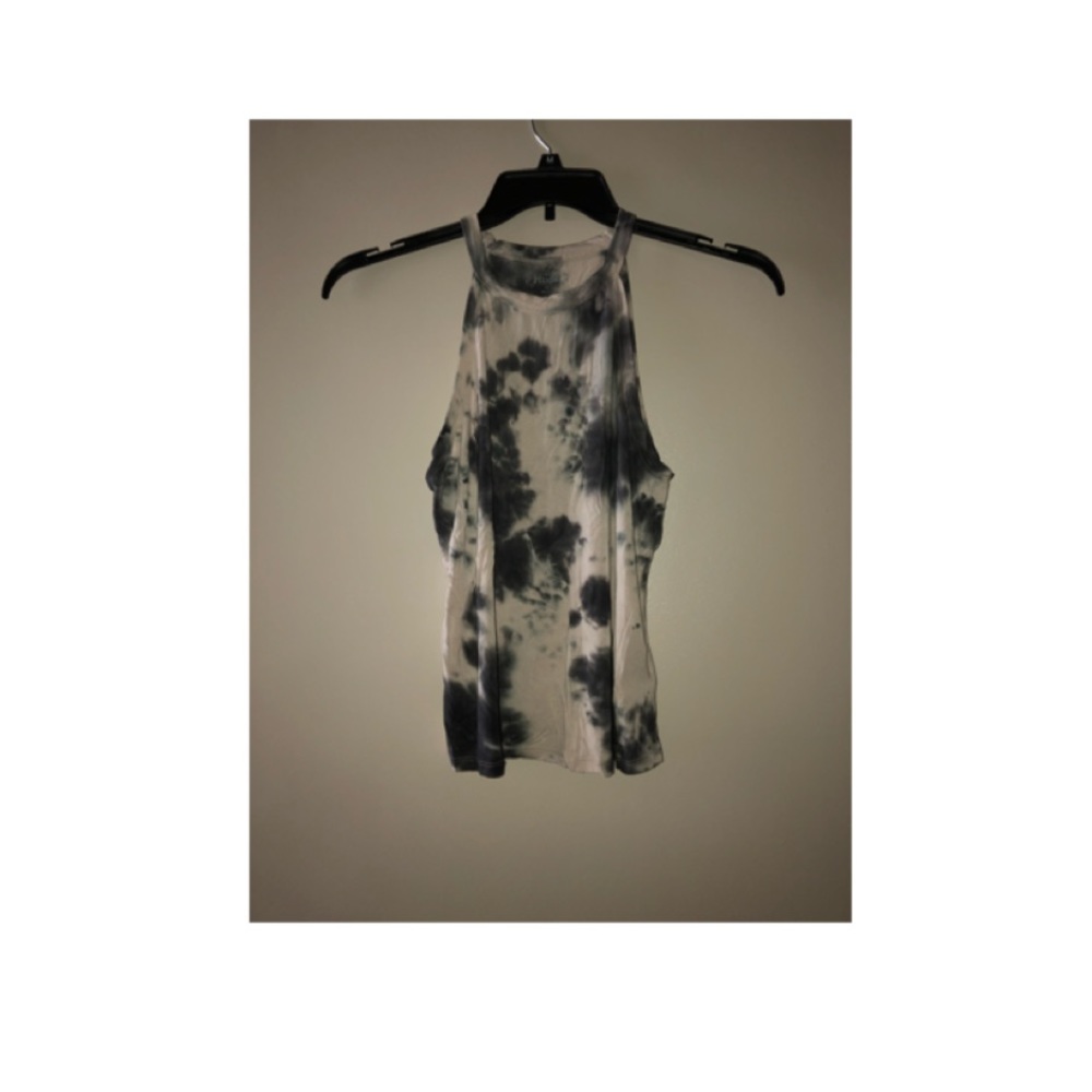 Mudd high neckline gray and white tank top